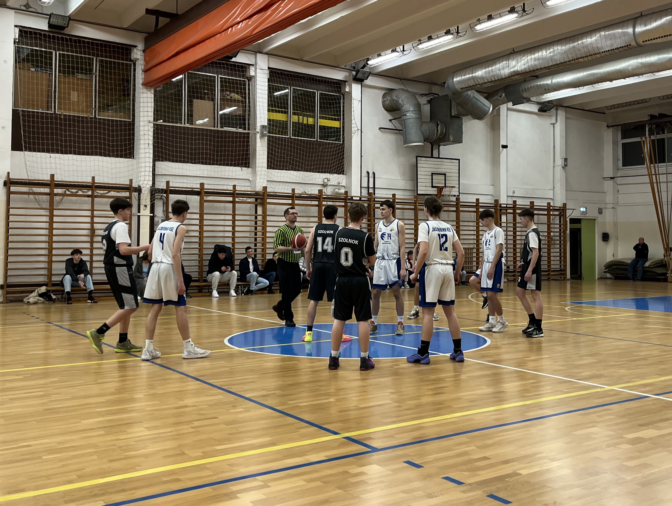 VÁRMEGYEI U16 BAJNOKSÁG: MINDENKI BETARTOTTA AZ EDZŐI KÉRÉSEKET